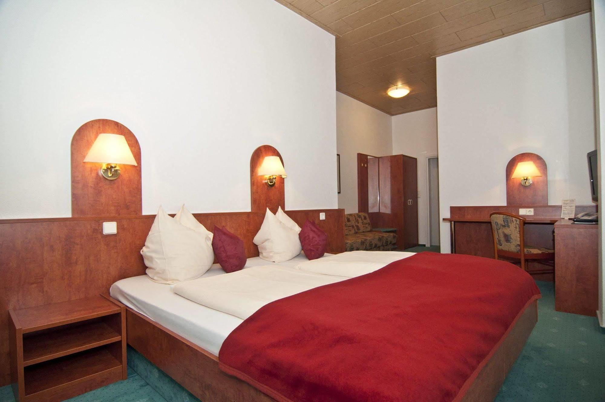 Hotel Hansa Offenbach am Main Room photo